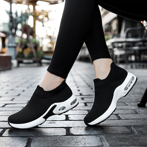 Fashion Women Lightweight Shoes Woman Outdoor Casual Shoes Sneakers Women Breathable Comfort Ladies Shoes Air Cushion Lace Up