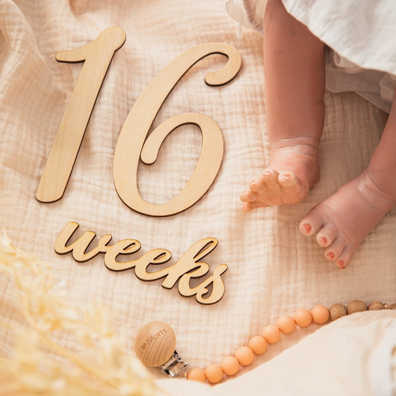 18pcs/lot Baby Milestone Cards Wooden Photography Milestones Memorial Monthly Newborn Commemorativenir Newborn Photo Accessories